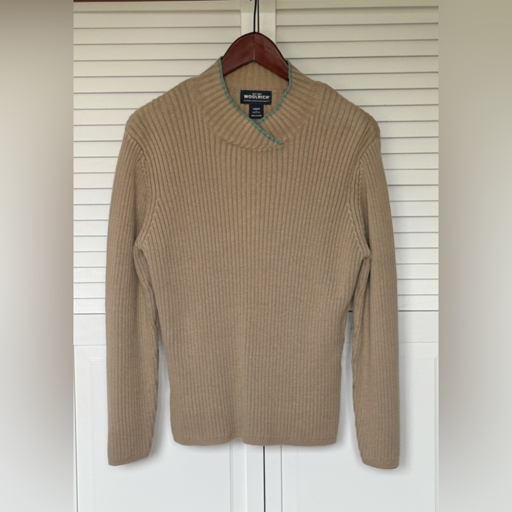Cozy Tan Ribbed Woolrich Sweater